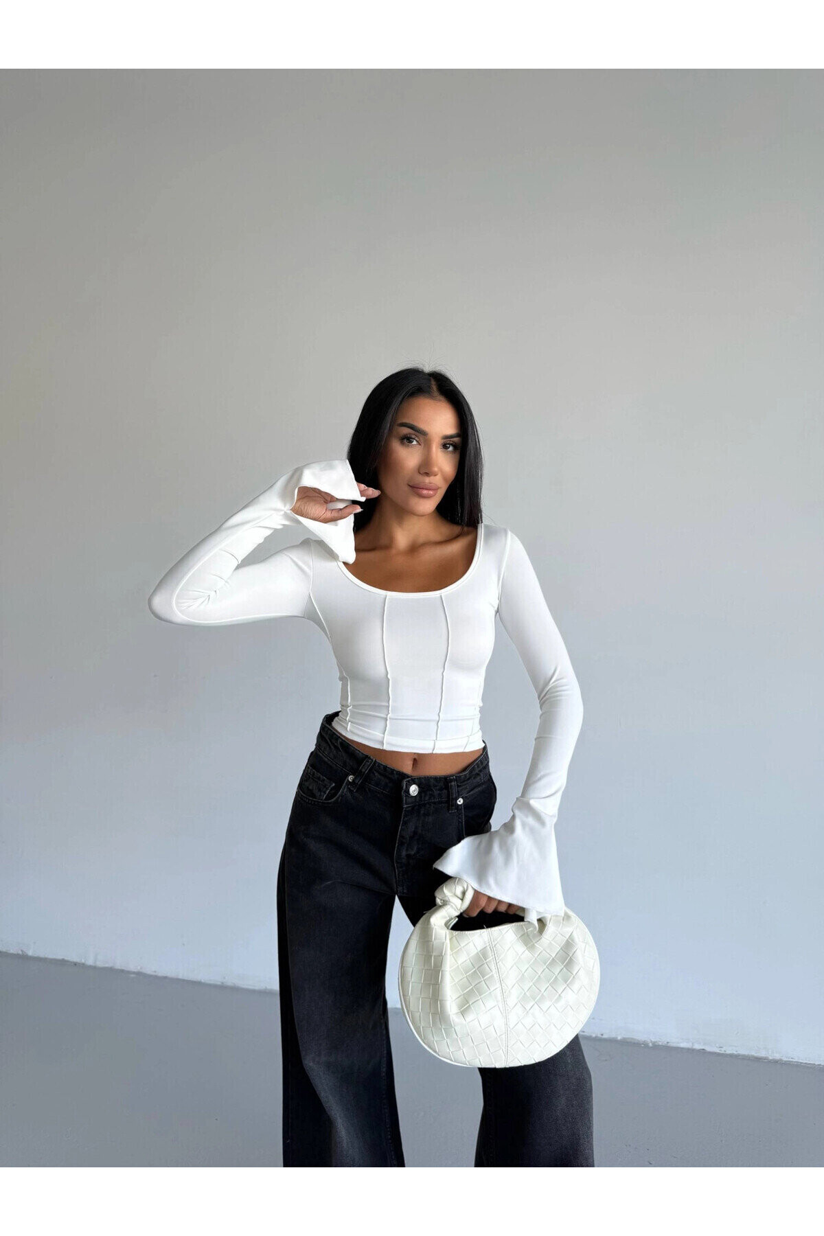 Kadın Beyaz Uzun Kollu Arkası Bağlamalı Fit Kesim Crop Bluz PLD25W-3048