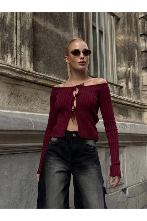 Kadın Bordo Önden Bağlamalı Madonna Yaka Crop Bluz PLD25W-3060