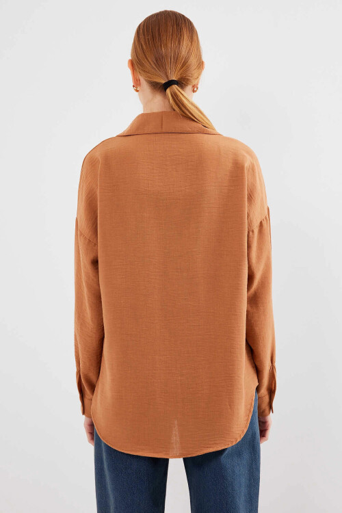 Kadın Camel Tek Cepli Oversize Keten Ayrobin Gömlek PLD24S-3121