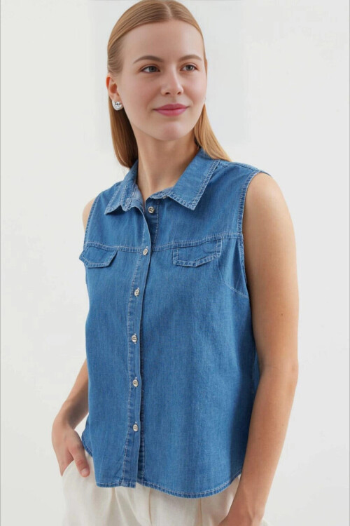 Kadın Denim Kolsuz Metal Düğmeli Cep Aksesuarlı Kot Gömlek PLD24S-3122