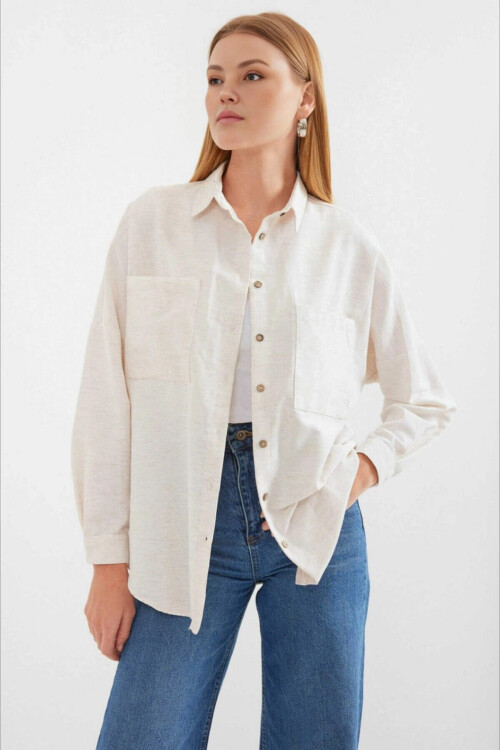 Kadın Ekru Oversize Çift Cepli Keten Gömlek PLD22S-3130