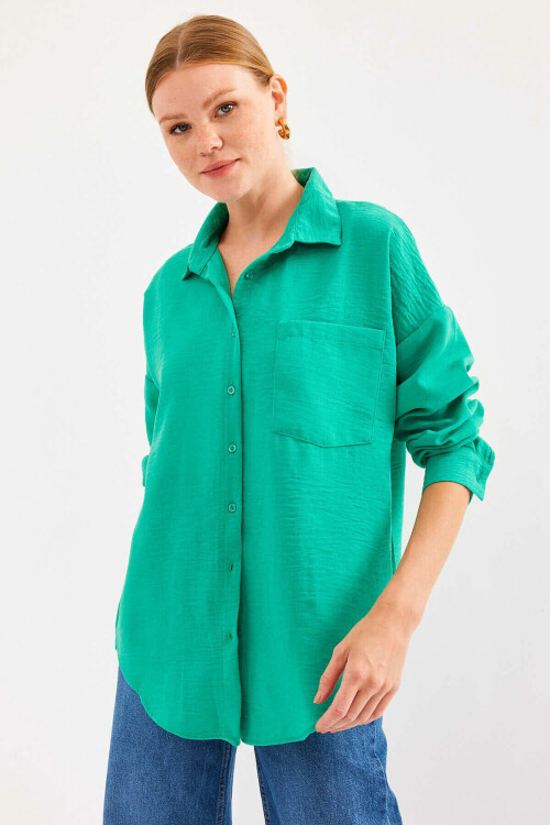 Kadın Su Yeşil Tek Cepli Oversize Keten Ayrobin Gömlek PLD24S-3121