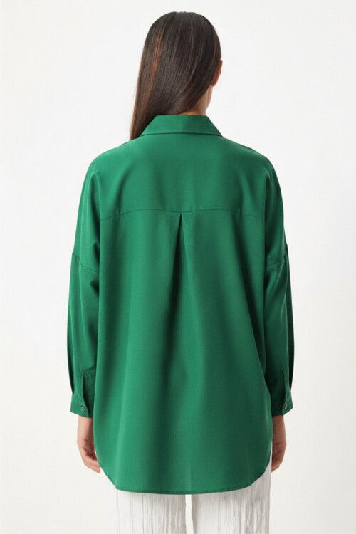 Kadın Zümrüt Yeşili Oversize Uzun Basic Gömlek PLD22W-3118