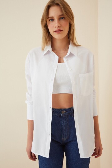 Kadın Beyaz Arkası Düğmeli Boyfriend Poplin Gömlek PLD22S-3131