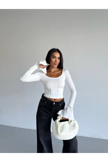 Kadın Beyaz Uzun Kollu Arkası Bağlamalı Fit Kesim Crop Bluz PLD25W-3048