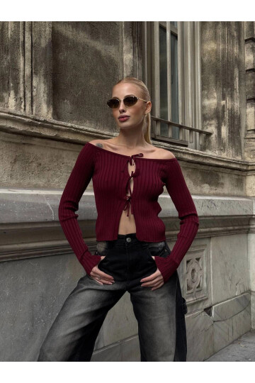 Kadın Bordo Önden Bağlamalı Madonna Yaka Crop Bluz PLD25W-3060