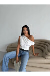 Kadın Beyaz Yandan Drapeli Kayık Yaka Sandy Bluz PLD25S-3055
