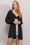 Kadın Siyah Kolu Fırfır Detaylı Lastikli Salaş Kimono PLD23S-3149